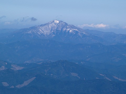 韓国岳より市房山