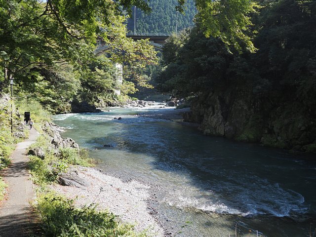 御岳渓谷遊歩道