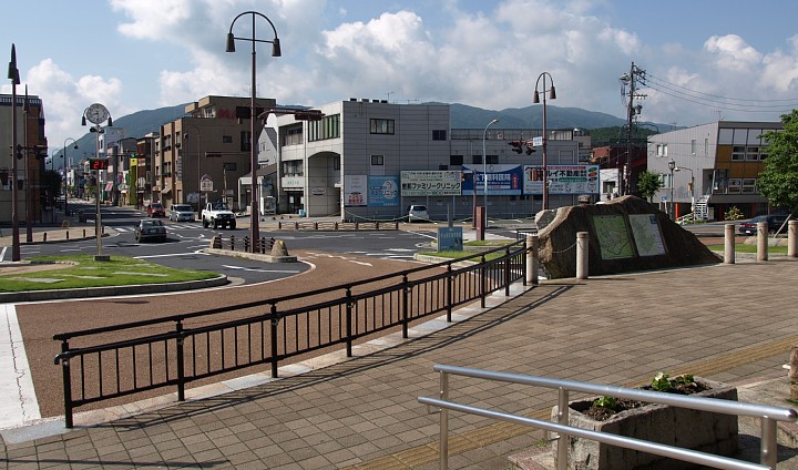 恵那駅前ロータリー